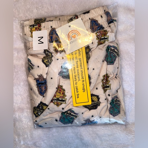 NWT Men’s Harry Potter Bamboo Pants - Picture 6 of 6